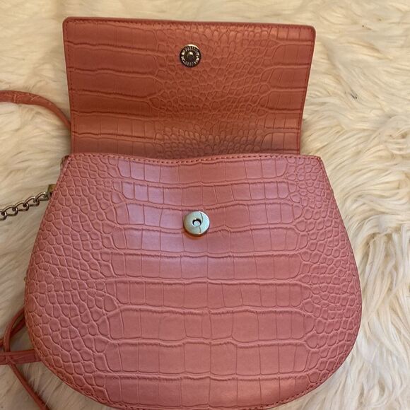 NWT Betsey Johnson Dark Blush Snake Embossed Floral Saddle Bag | Crossbody Bag - Picture 17 of 17